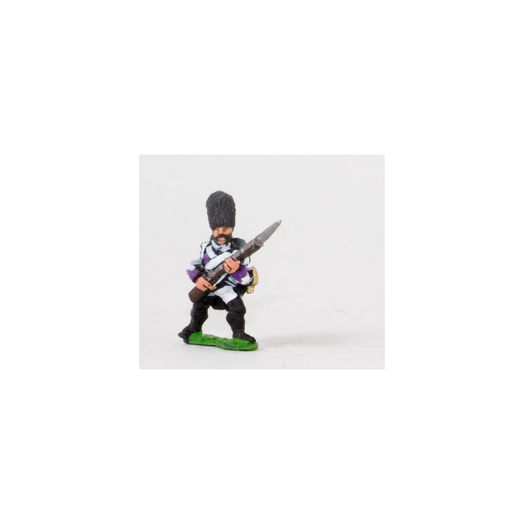 Early Spanish Infantry: Grenadier in Long Coat & Bicorne with Musket at 45 degrees, at the ready