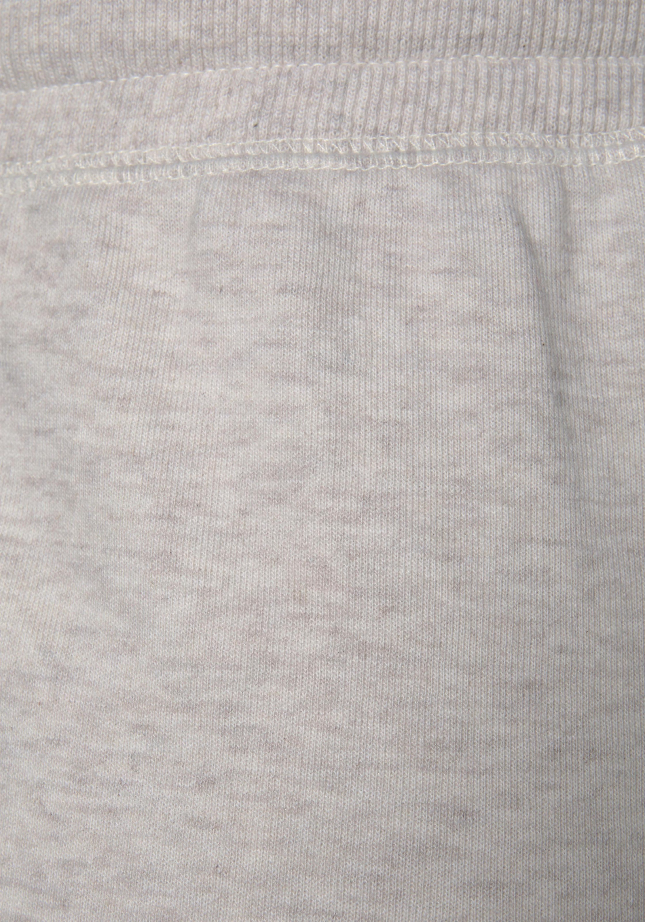 Bench. Loungewear Bermudas  mit aufgeschlagenen Beinsäumen und seitlichen Taschen, Loungewear