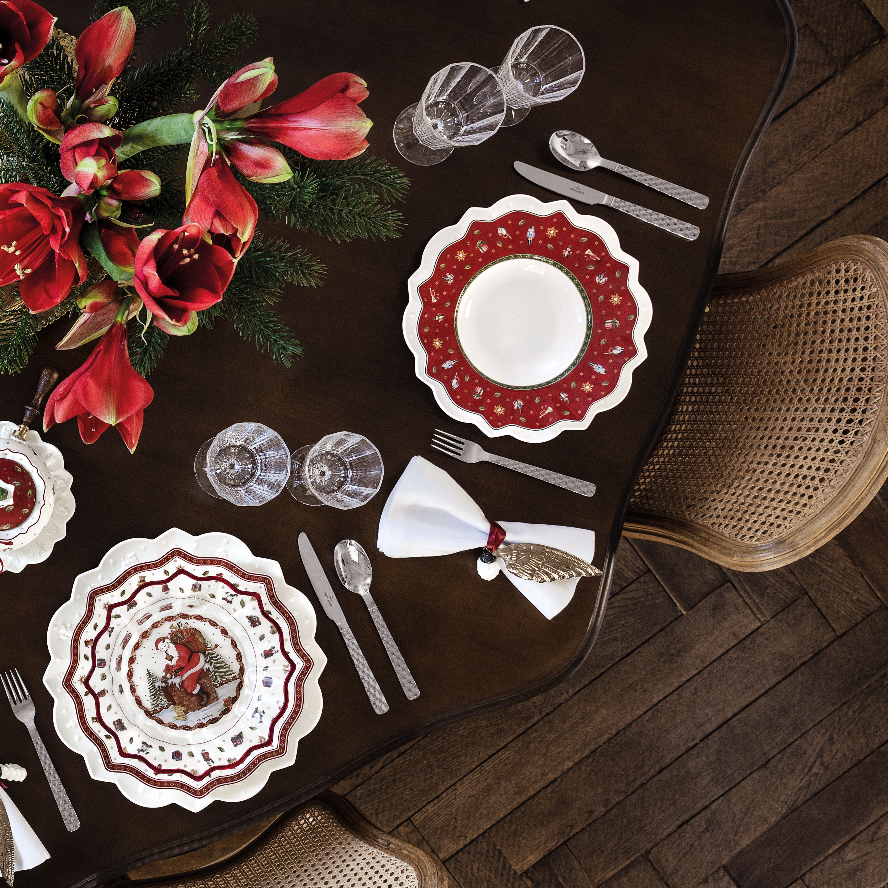 Toy's Delight Soup bowl Red, 10.4'', Premium Porcelain