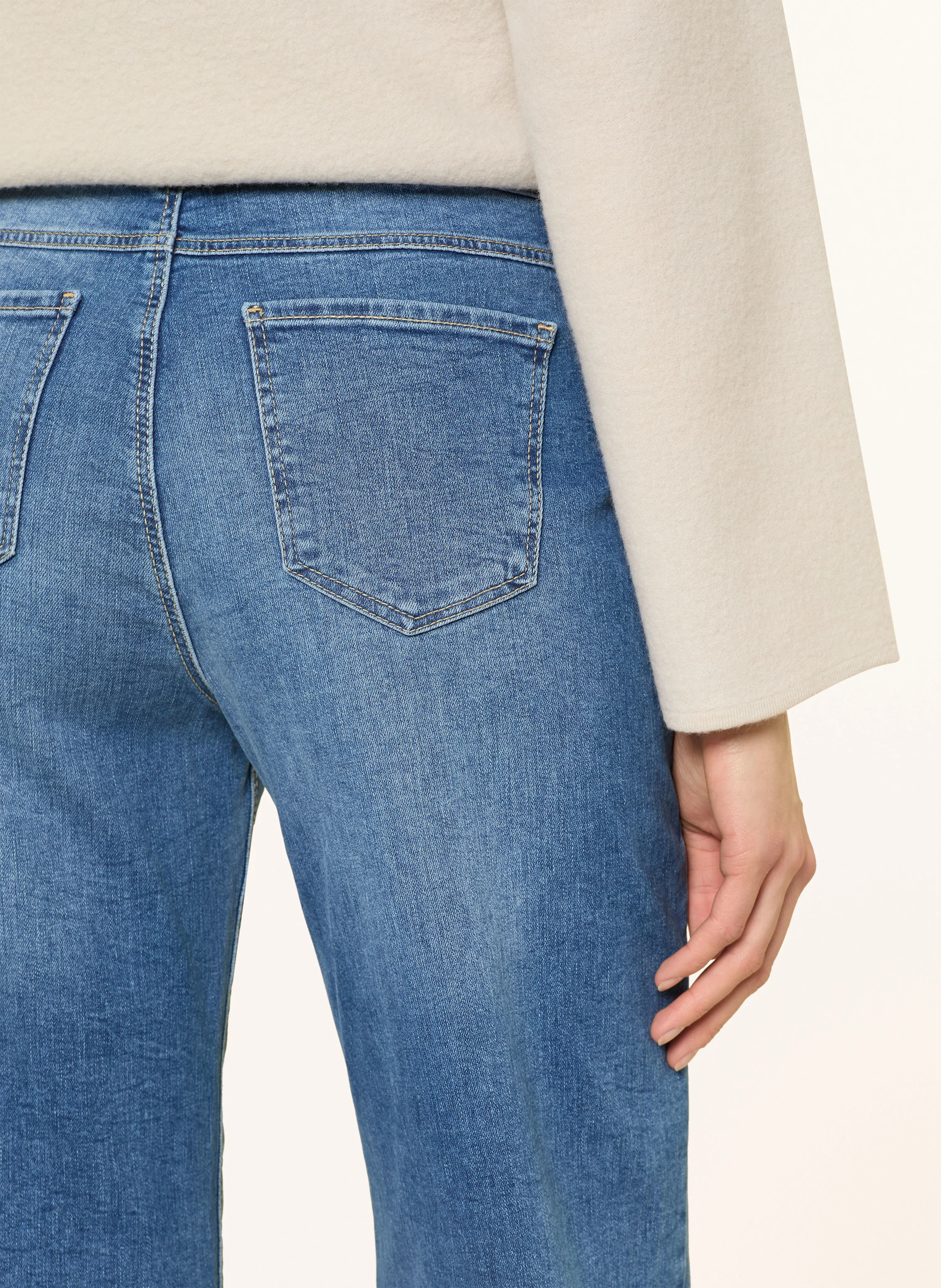 CARTOON Jeans mit Schmucksteinen