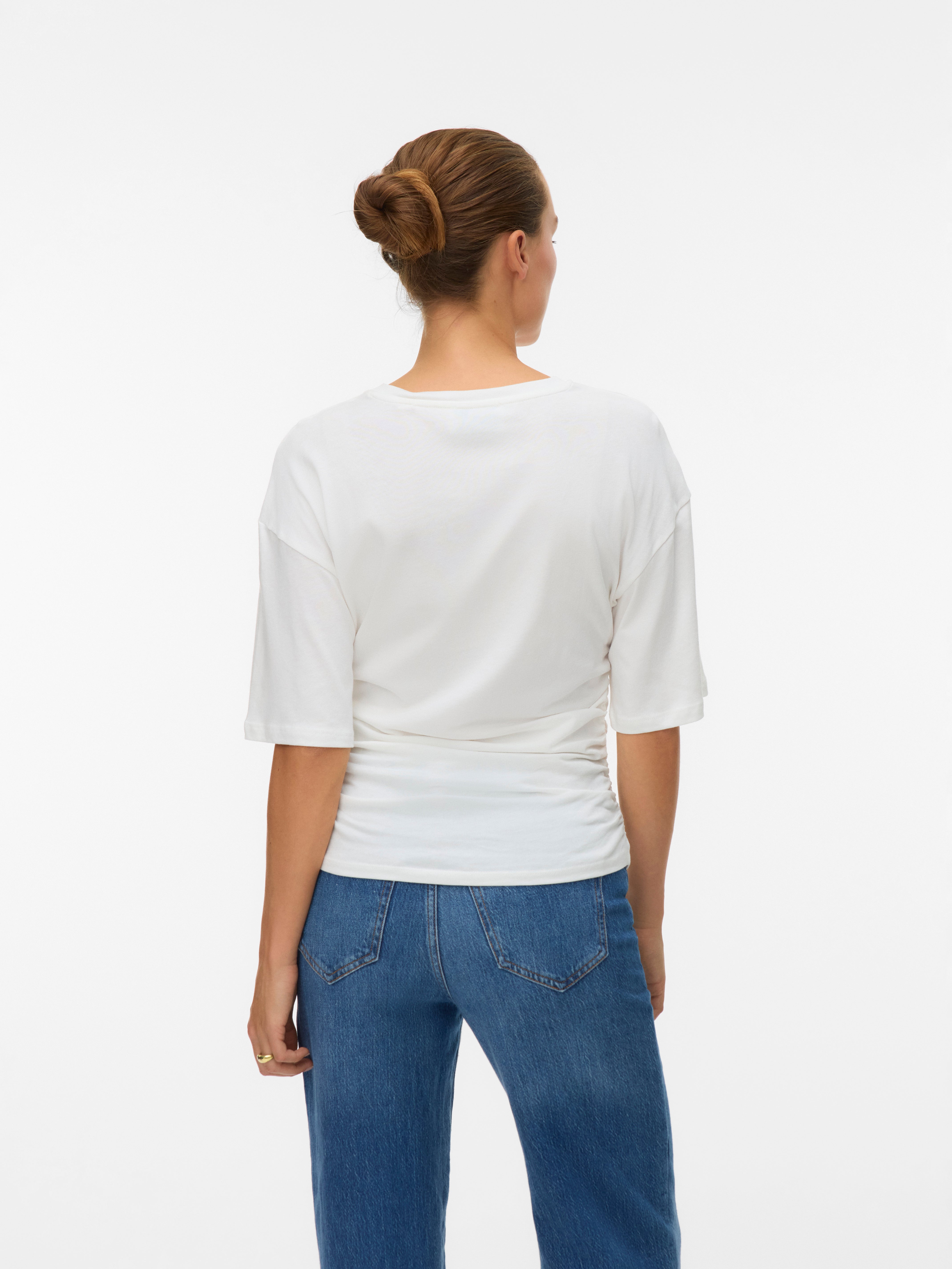 AWNAVARO T-shirts