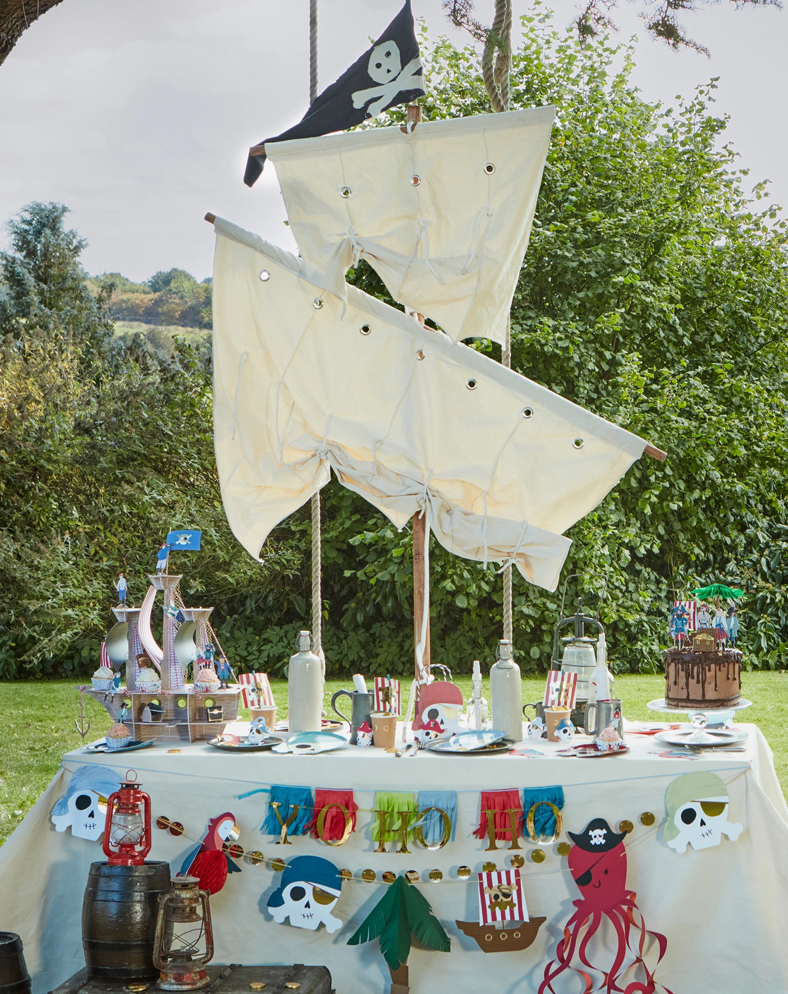 Pappteller PIRATE 8er-Set