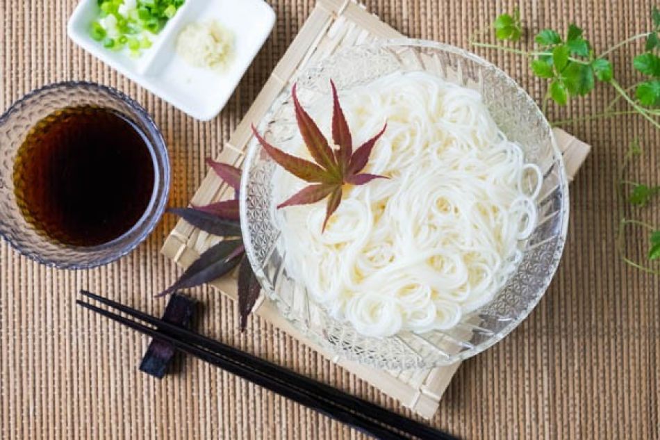 Nagashi Somen: stromende noedels