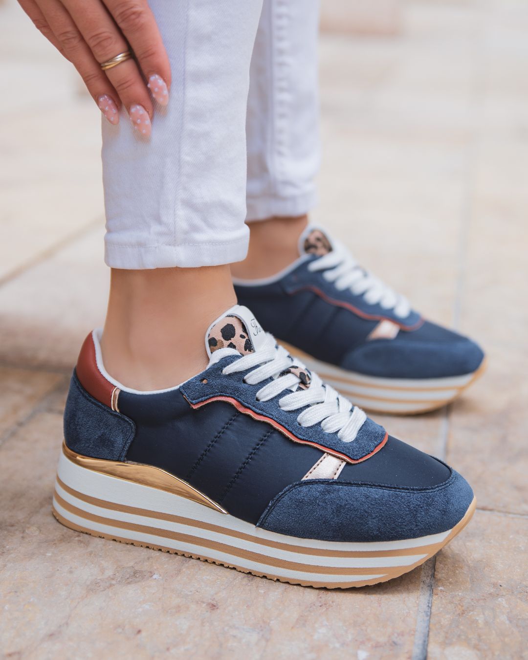 Basket femme bleue semelle épaisse à lacets - Céleste