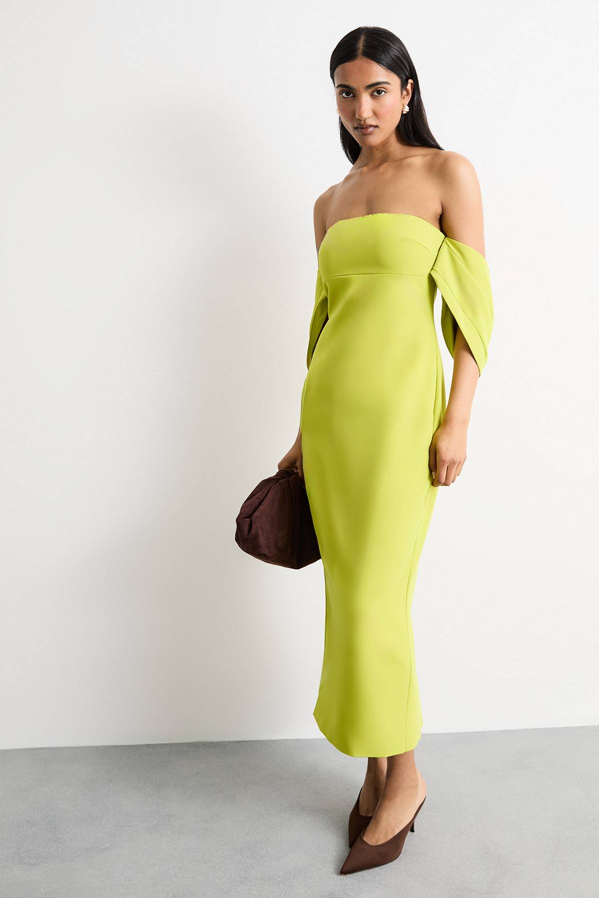 Warehouse Robe Midi Colonne Bardot en Crêpe Stretch