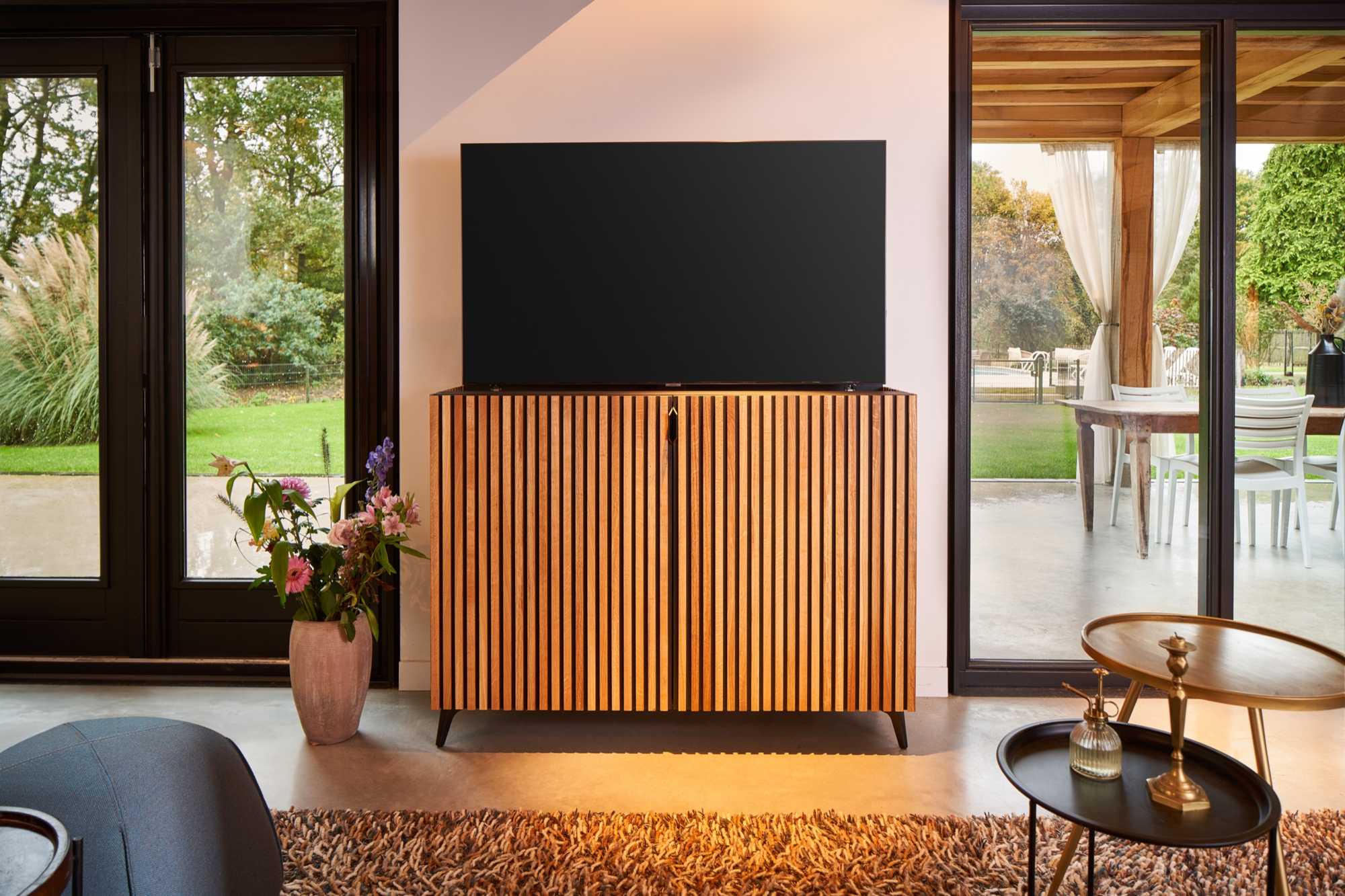 TV lift meubel Modern Latjes 55 inch 3 deurs