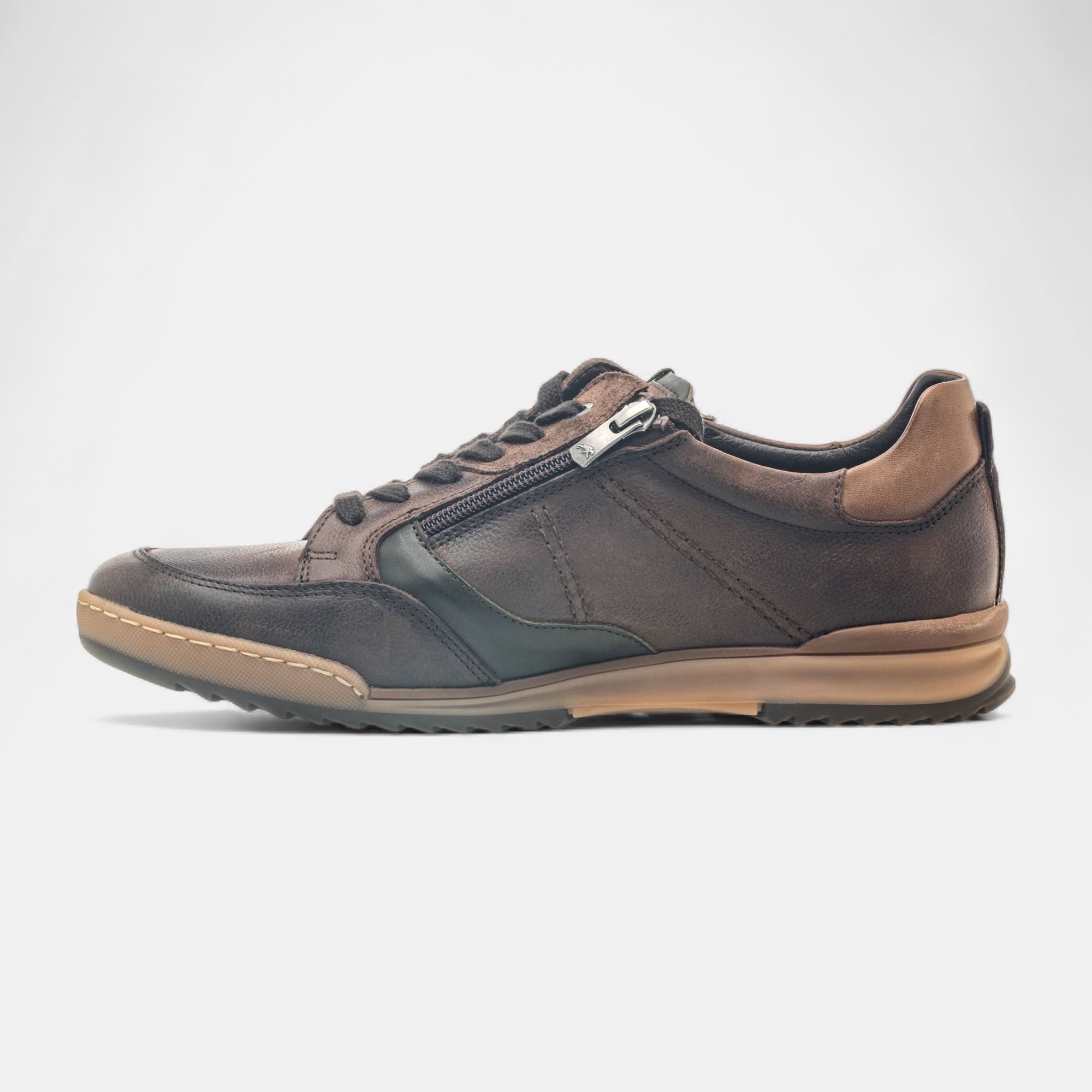 Baskets basses Homme en cuir marron