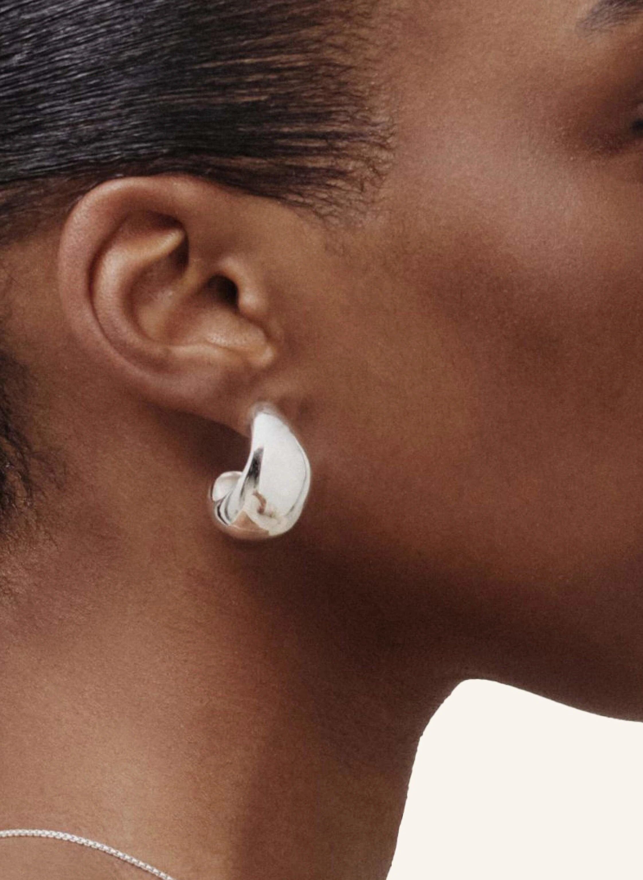 Pompidou Ohrhänger MEDI CHUBBY HOOPS by GLAMBOU