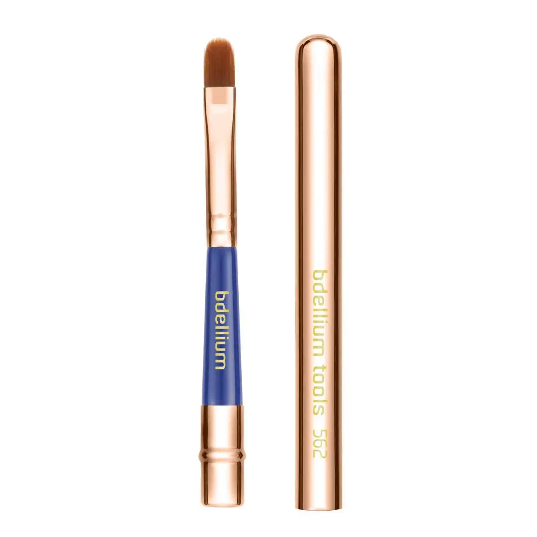 562 Golden Triangle Long Cap Lip