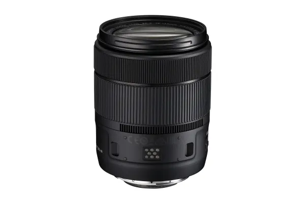 Canon EF-S - Zoomobjektiv - 18mm - 135mm - f/3.5-5.6 IS USM - Canon EF/EF-S
