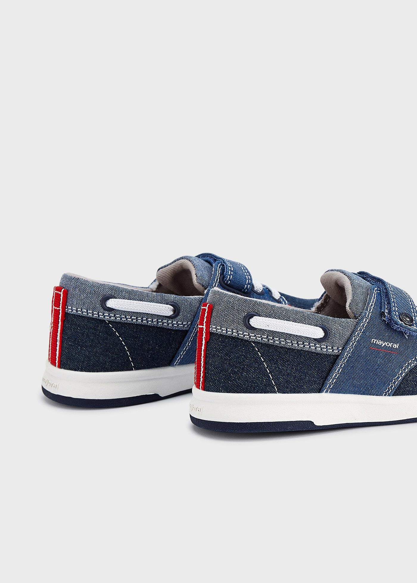 Estilo náutico com fecho de velcro para meninos