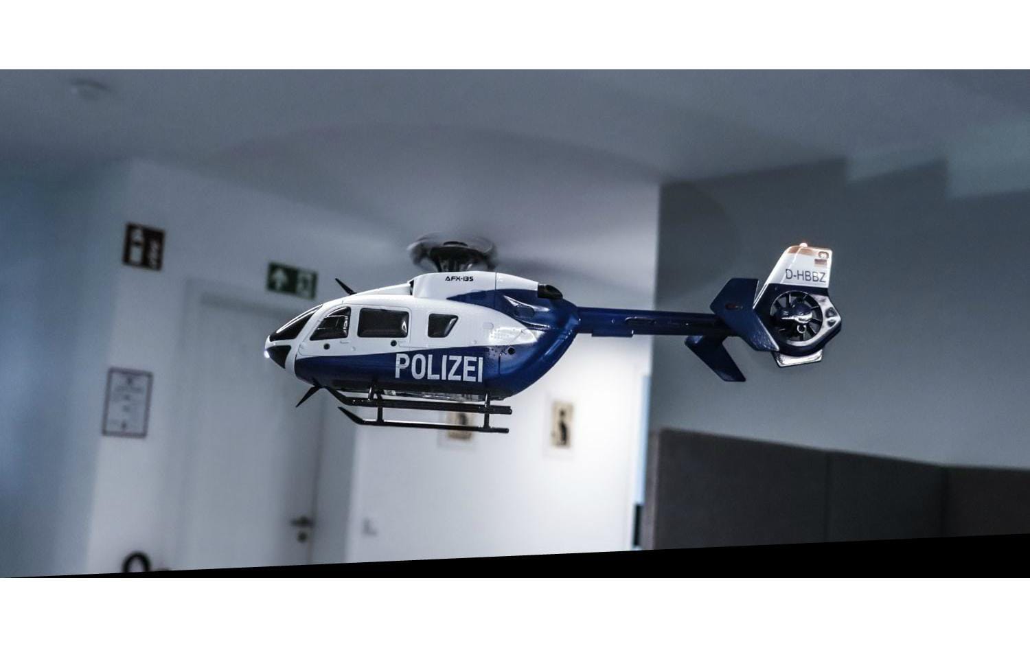 Helikopter AFX-135 Polizei 4-Kanal Singlerotor RTF<br>Kleiner Scale Heli mit 4-Kanal Steuerung für Einsteiger und Fortgeschrittene