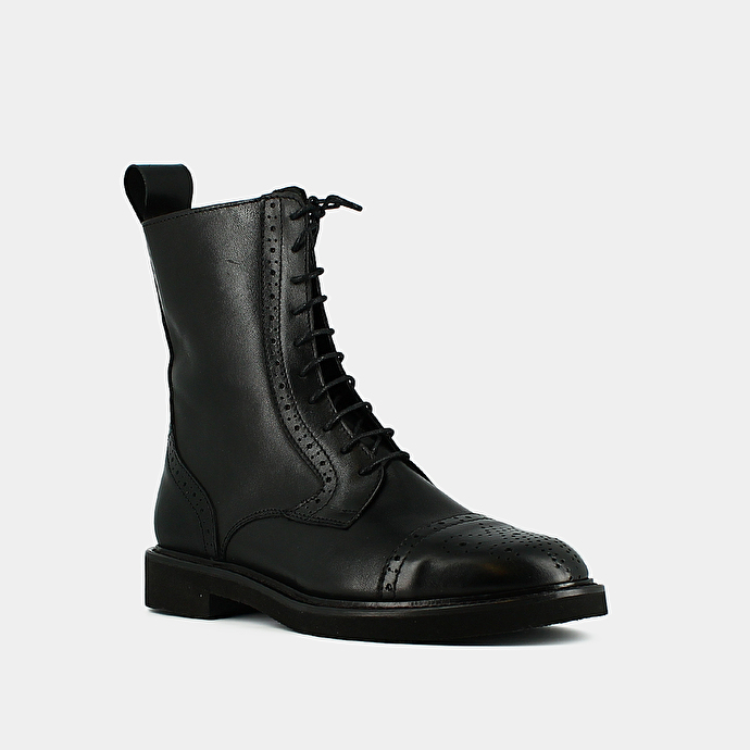 Bottines à bouts ronds et lacets  en cuir noir