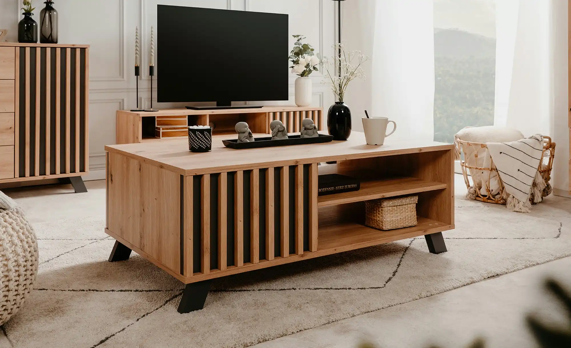 Sideboard Harmony