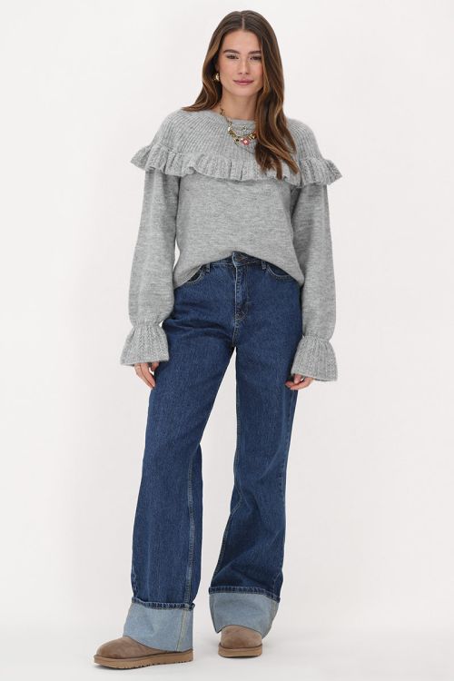 Grijze trui met ruffles