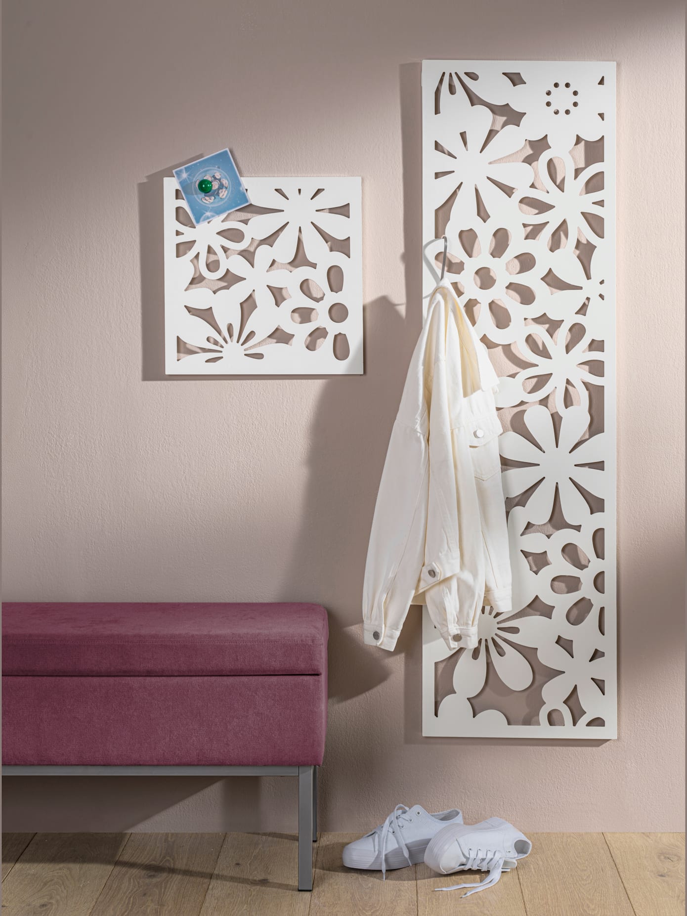 Portemanteau armoire 3 en 1, tableau aide-mémoire et décoration