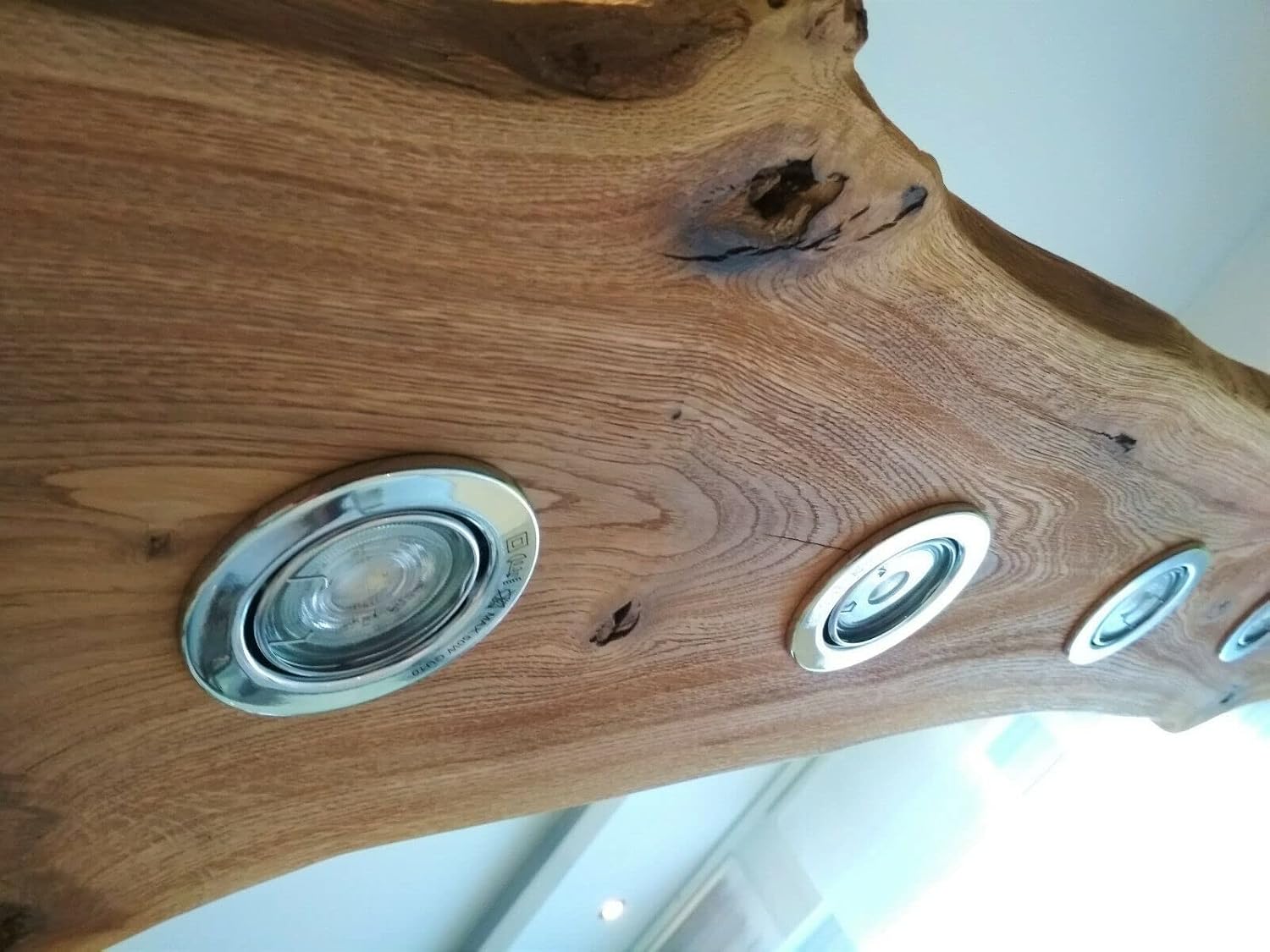 TESSA LED Esstischlampe Pendelleuchte Unikat Wildeiche Holz Hängelampe mit Baumkante Hängeleuchte Dimmbar ohne Dimmer Led Austauschbar Eiche geölt Massiv mit Baumkante (50 cm/2 Spots)