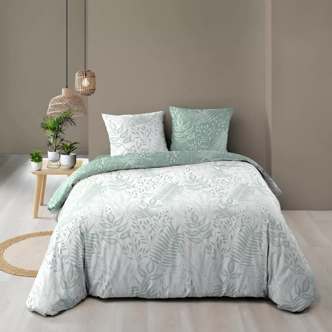 Housse de couette et deux taies coton (240 x 220 cm) Cassia Vert sauge