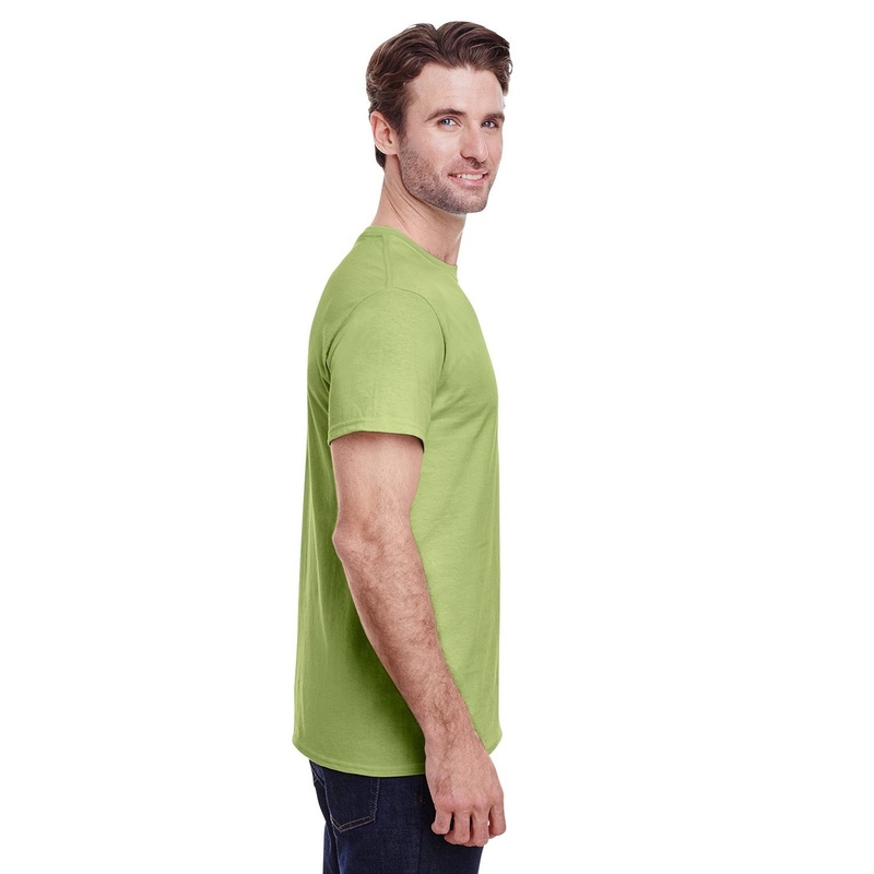 Camiseta básica de manga curta Gildan Heavy Cotton, 100% algodão grosso.