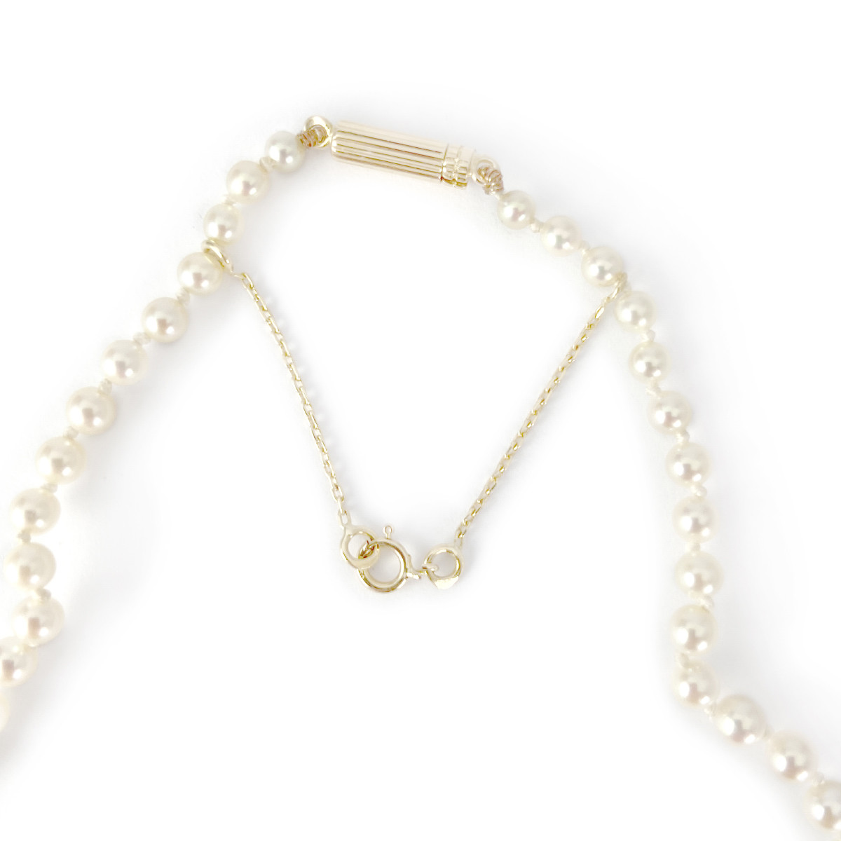 Collier d'occasion or 750 jaune perle de japon