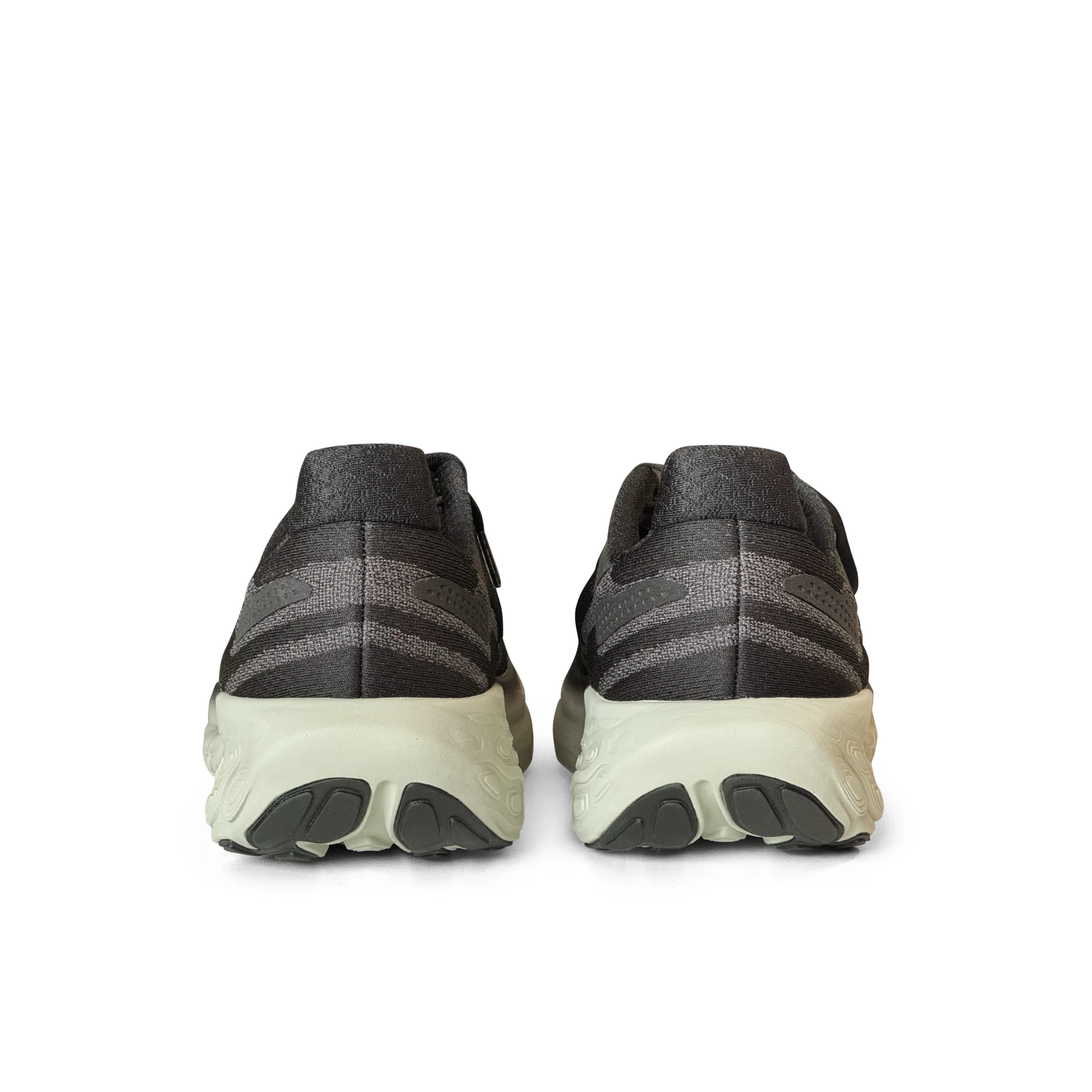 Fresh Foam X 1080v13 Black con lichen green