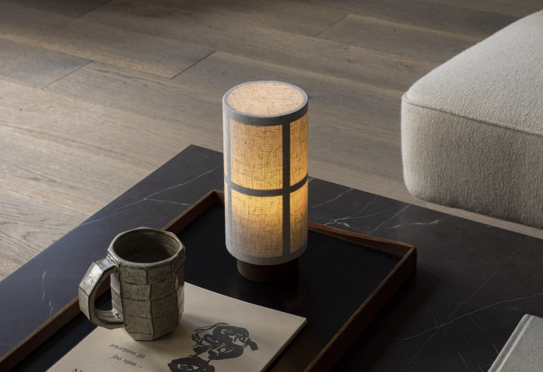 Audo Copenhagen Hashira tafellamp LED oplaadbaar Raw