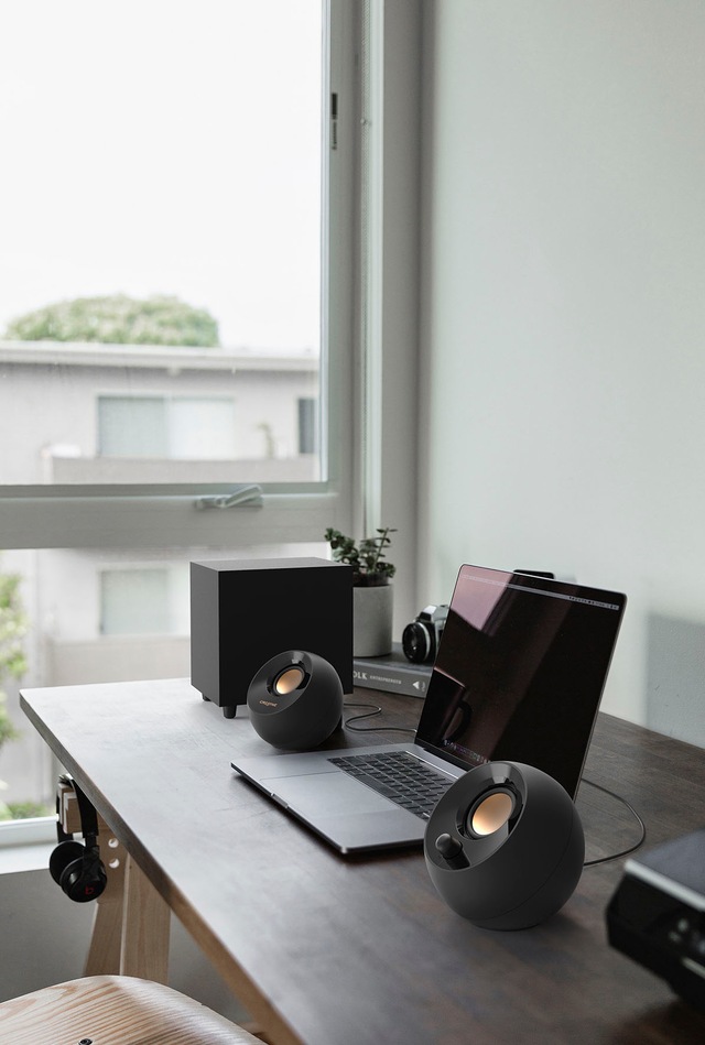 Creative 2.1 Soundsystem »Pebble Plus« 2.1 ( Lautstärkeregelung 8 W)