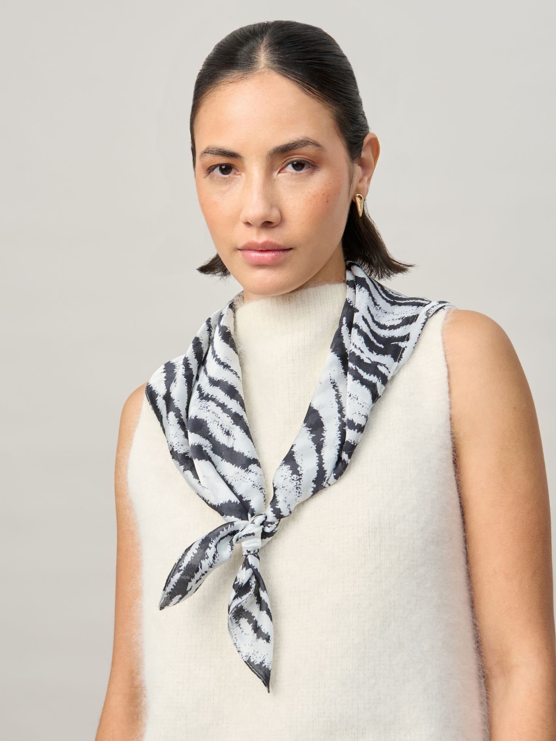 Aela Zebra Print Black Scarf