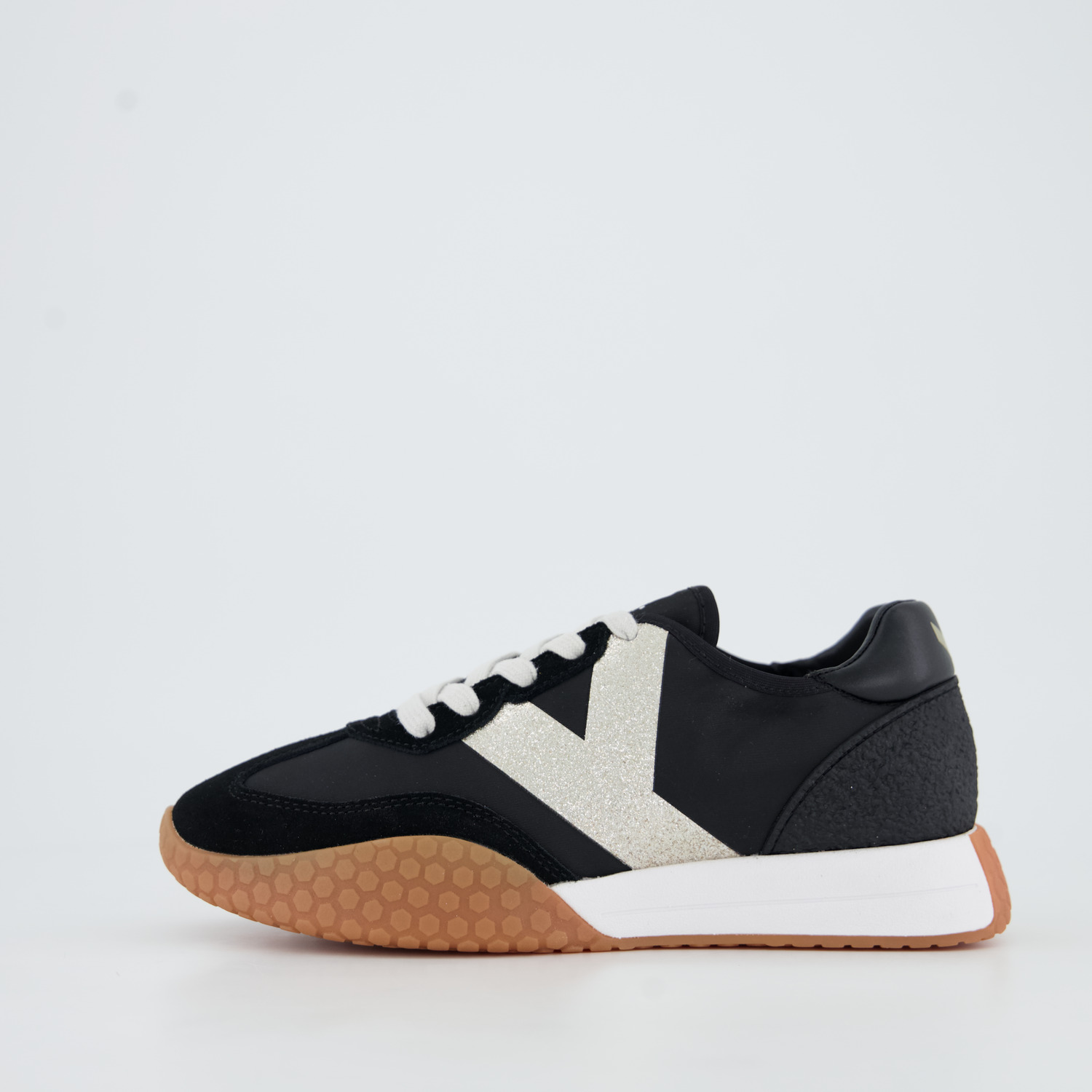 Keh-noo Sneaker
