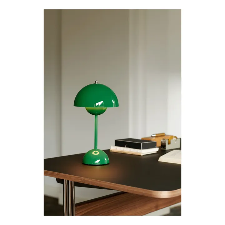 & Tradition Lampe à poser portative Flowerpot VP9, Verner Panton | Vert
