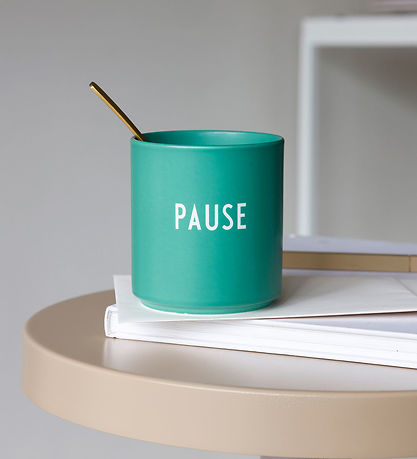 Design Letters Becher - Favourite - Pause - Antik Green