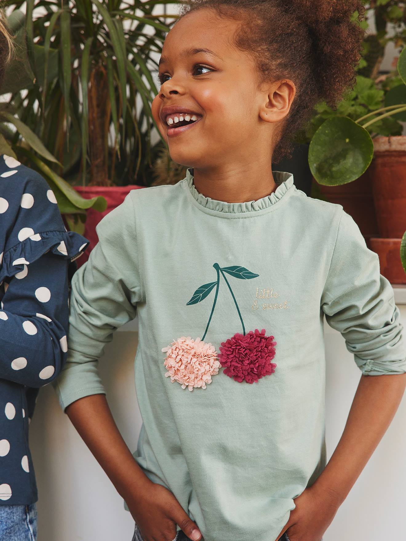 Camiseta com estampa de fantasia e detalhes de babados, certificação Oeko-Tex®, para meninas, cor amarelo curry.