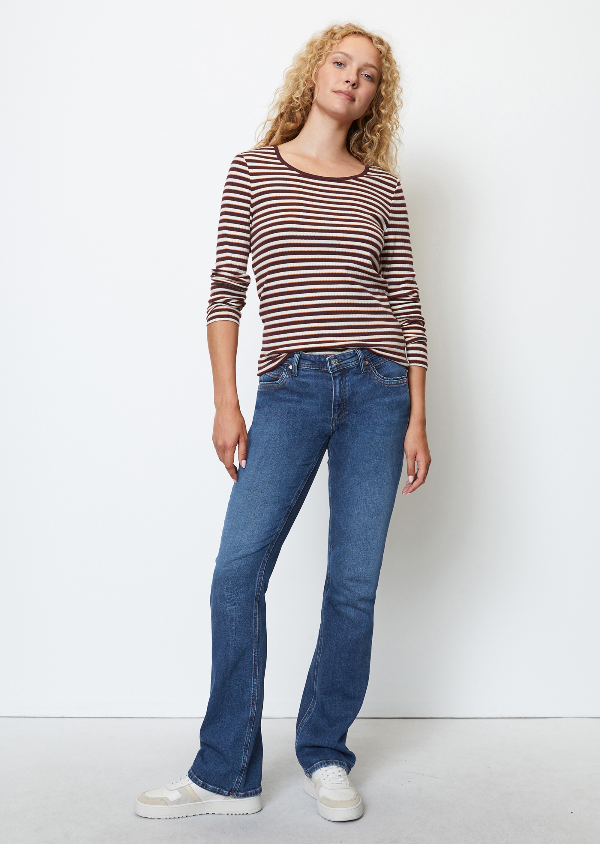Gestreiftes Longsleeve slimaus geripptem Interlock-Jersey