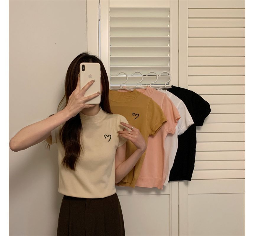 Allinya - T-shirt met korte mouwen en geborduurd hart