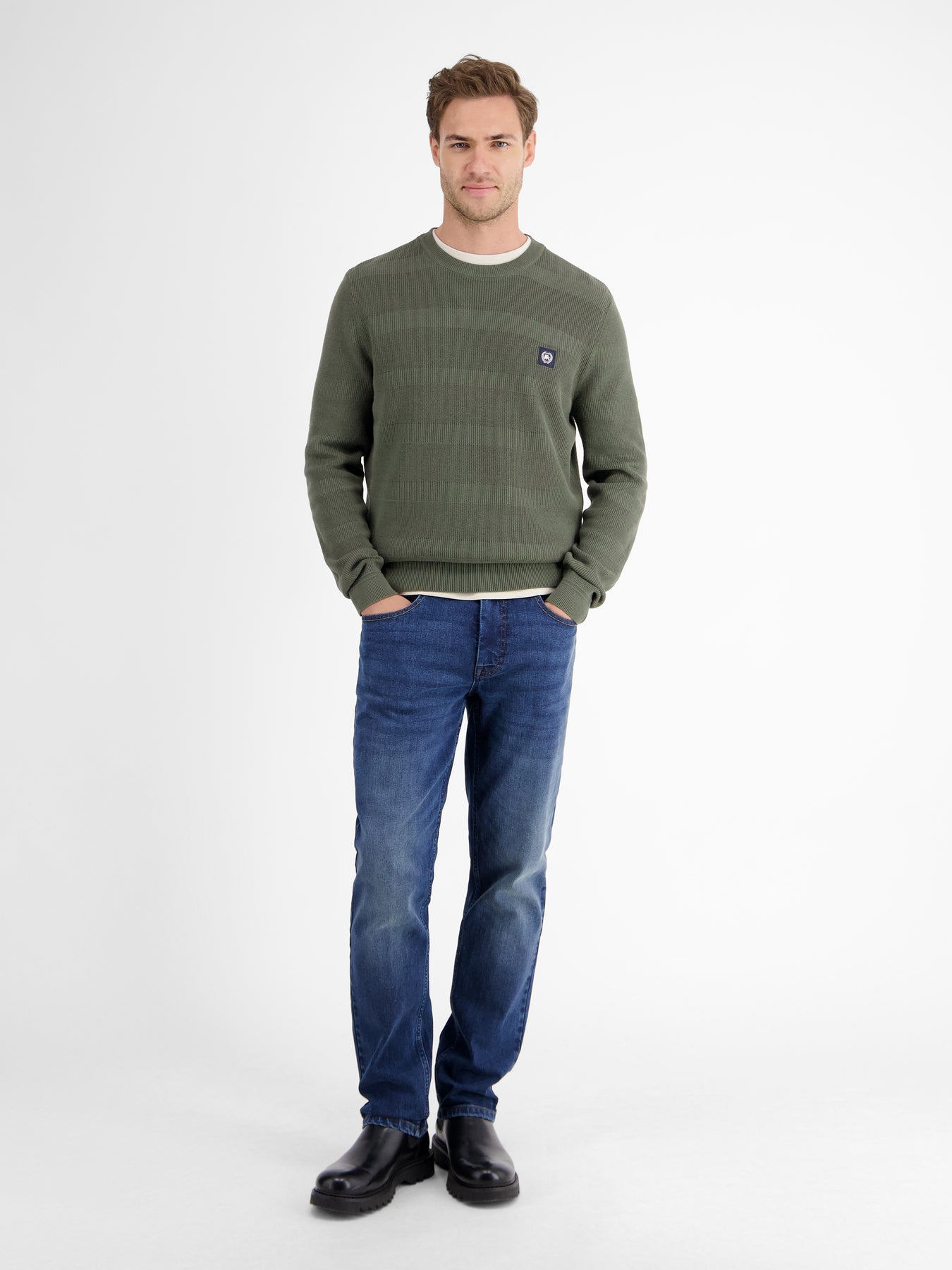 Strickpullover für Herren, tonal gestreift