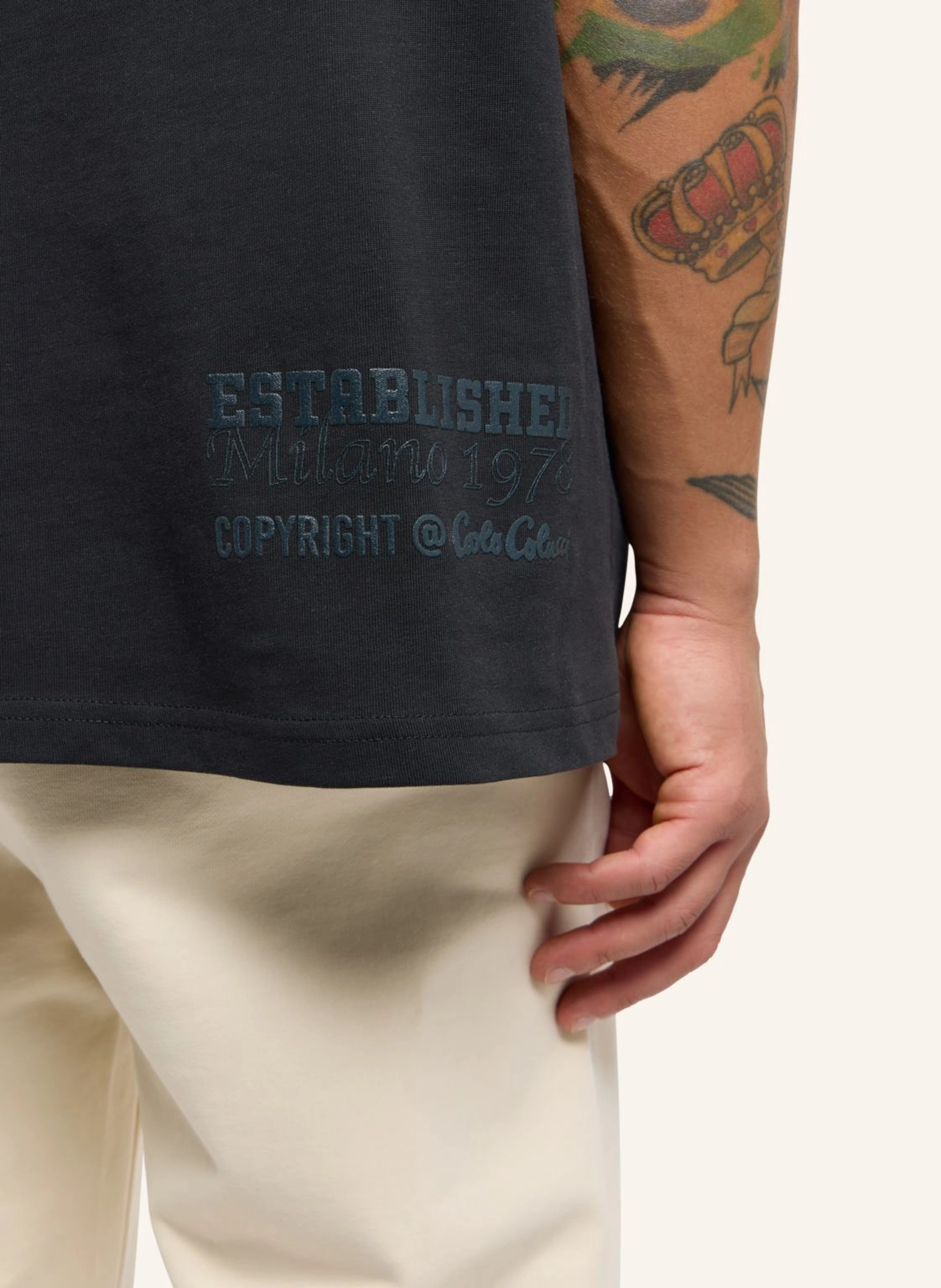 CARLO COLUCCI Oversize T-Shirt - La Famiglia DONEVSKI