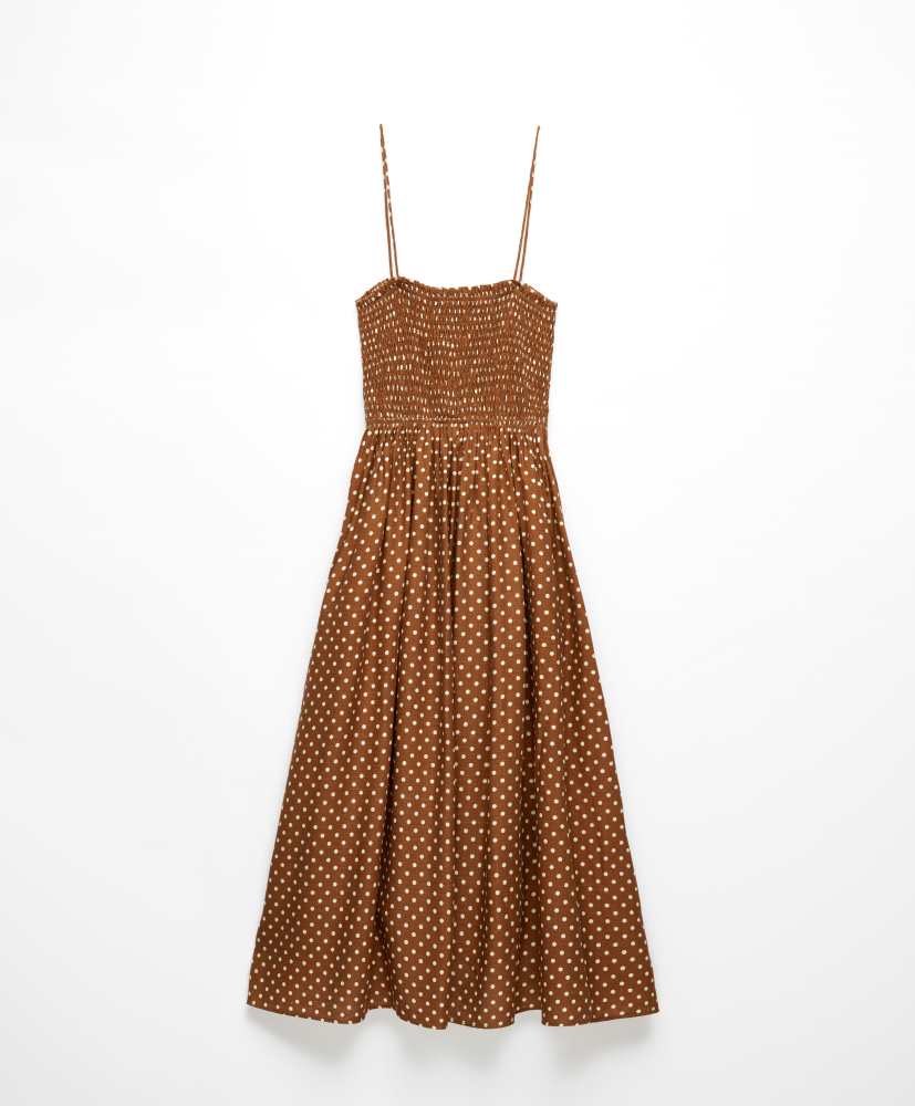 vestido de bolinhas com alças franzidas