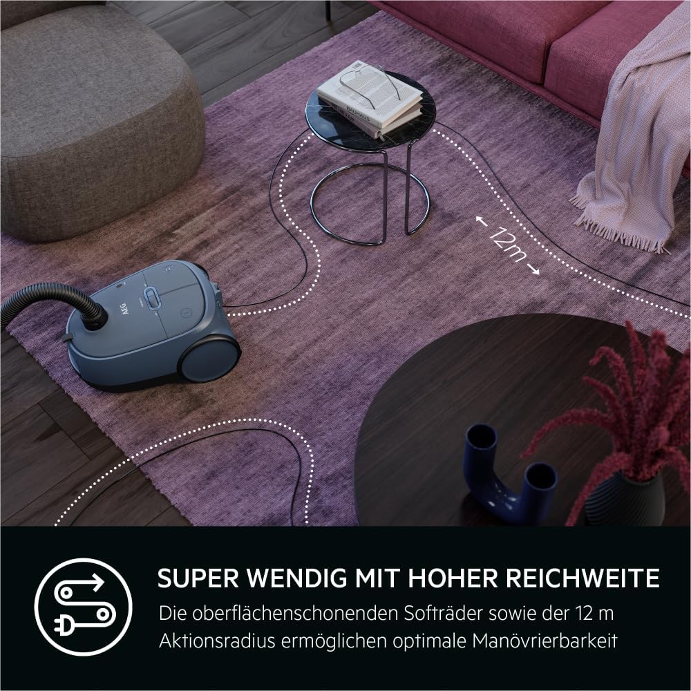 AEG CLEAN 6000 Staubsauger mit Beutel, Hohe Saugleistung, inkl. Zusatzdüsen, 50% Recyclingkunststoff, Ideal für Haustierbesitzer, Reinigen von Polstern, 12 m Kabel, 850 W, Blau, AB61C2DB