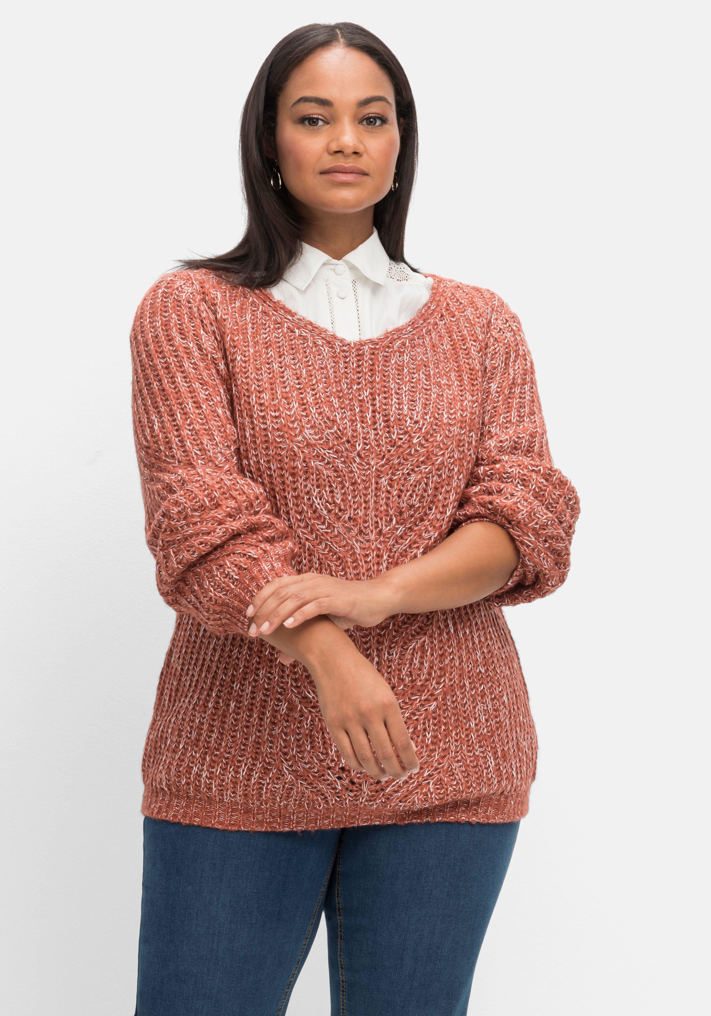 Melierter Pullover mit Kabelstrickmuster