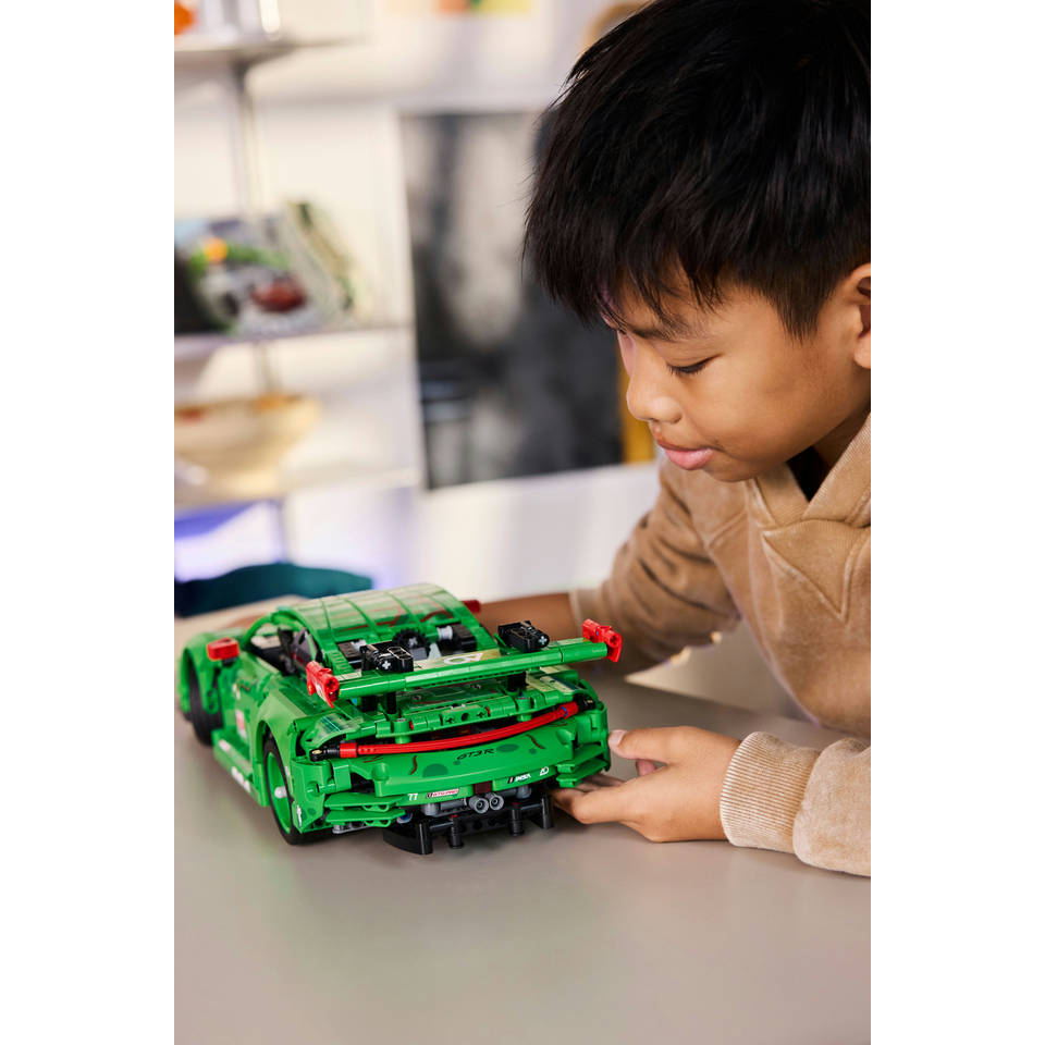 LEGO Technic Porsche 911 GT3 R REXY AO racing auto 42224