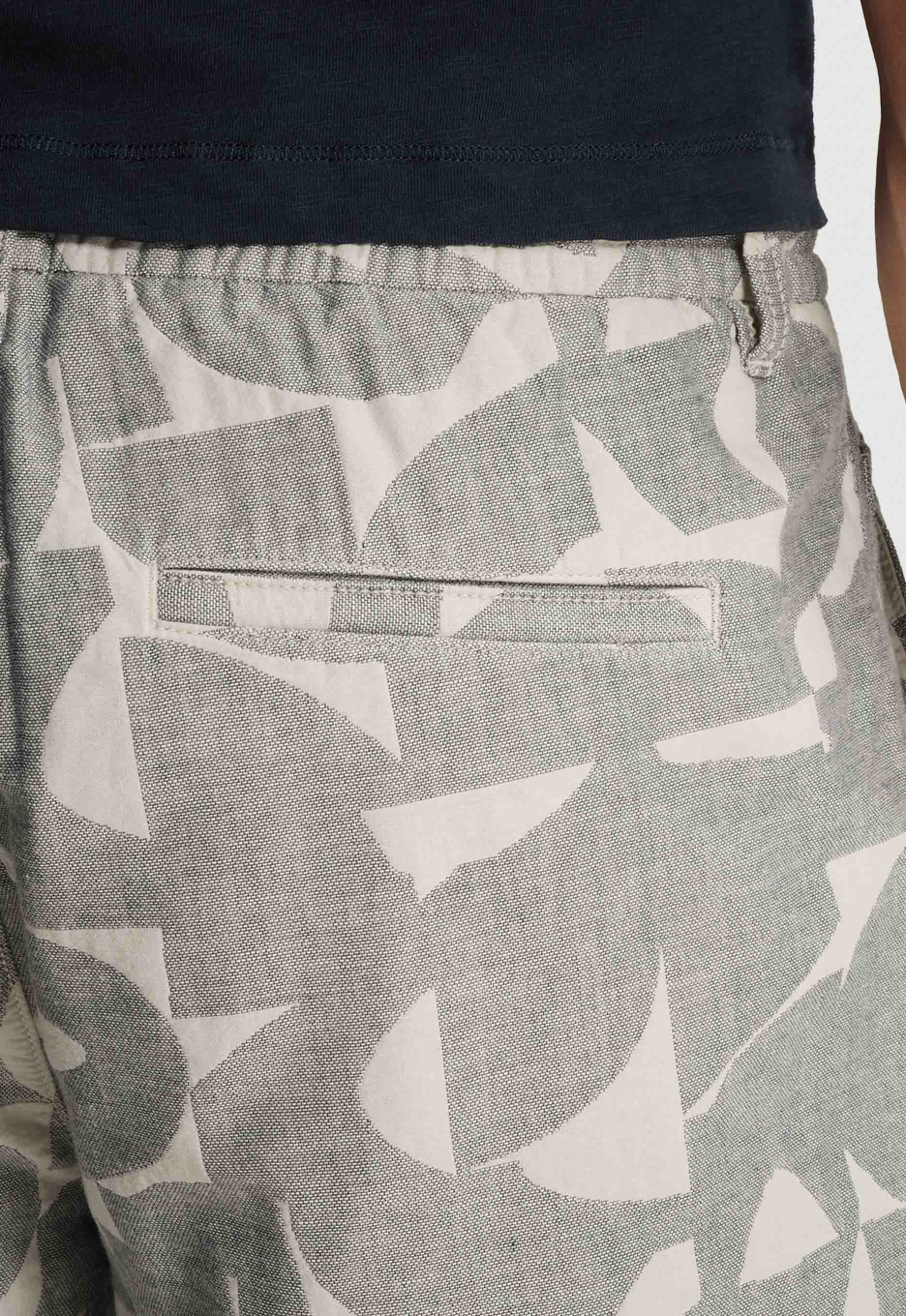 Cast Iron Jacquard Structure Shorts