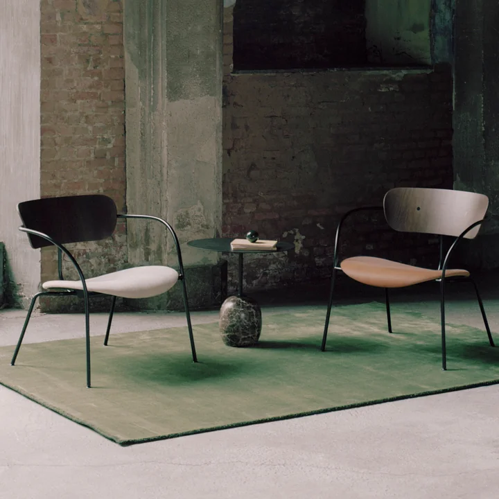 &Tradition - Pavilion Loungechair AV 5, schwarz / Eiche lackiert