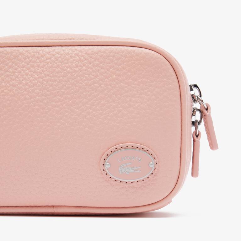 Sac carré bandoulière femme Lacoste en cuir grainé Sacs à bandoulière - Rose - Lacoste - Femme