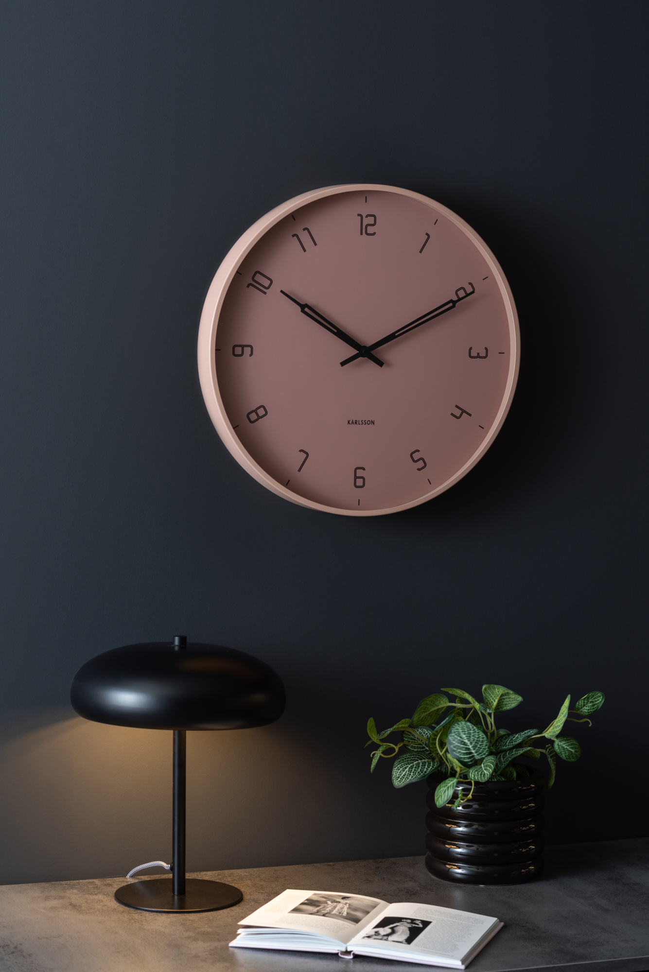 Wall clock Stark iron matt faded pink