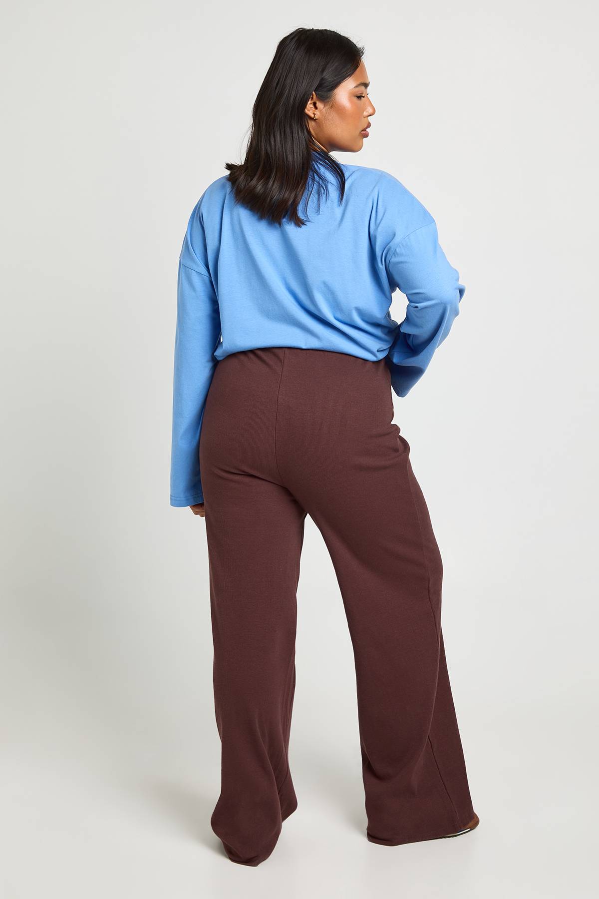 boohoo Pantalon Côtelé Droit Jambe Droite Plus Basic