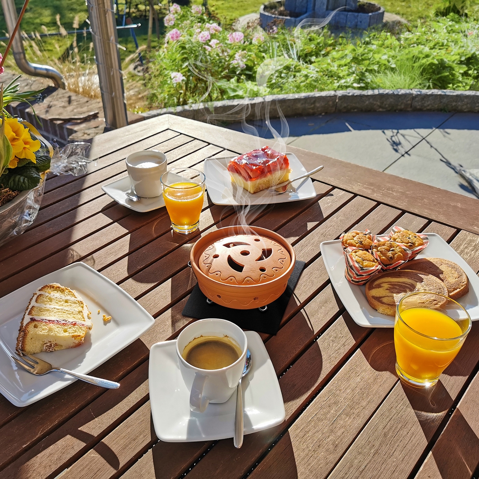 Gardigo Wespen Verdufter Kaffee mit Tonschale