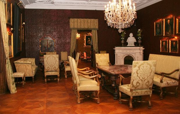 Candle Light Dinner bei Graz: Romantik für Zwei im Schloss