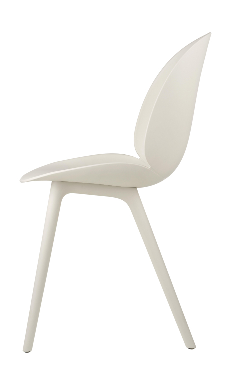 Gubi Beetle outdoor tuinstoel beige