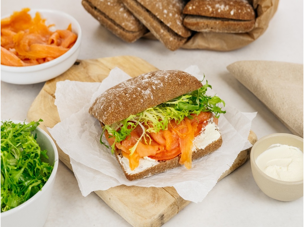 SANDES DE SALMÃO FUMADO SABORES AUCHAN UN