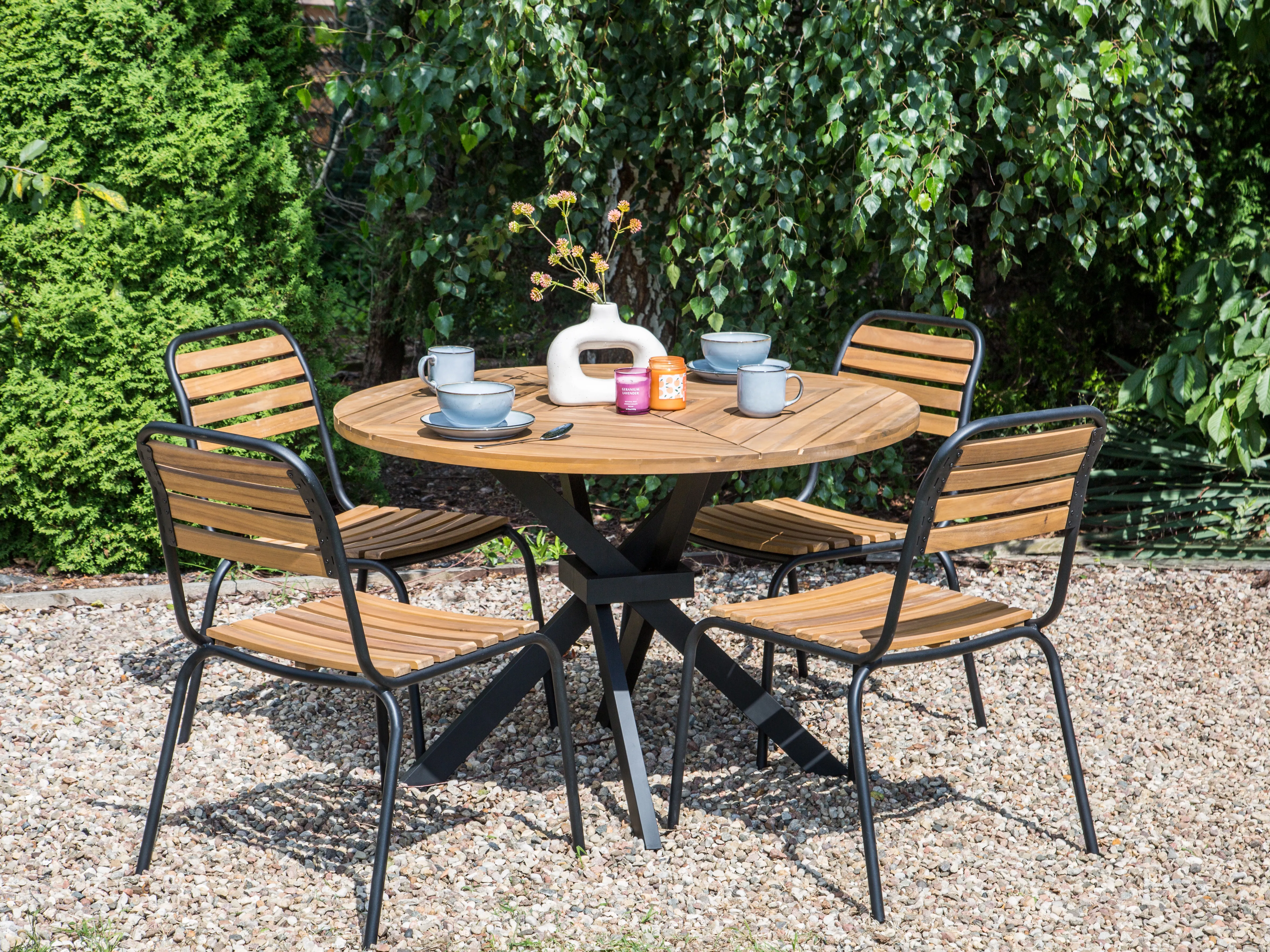 Tuin eettafel LISSONE 110 cm 110 cm Acaciahout Bruin